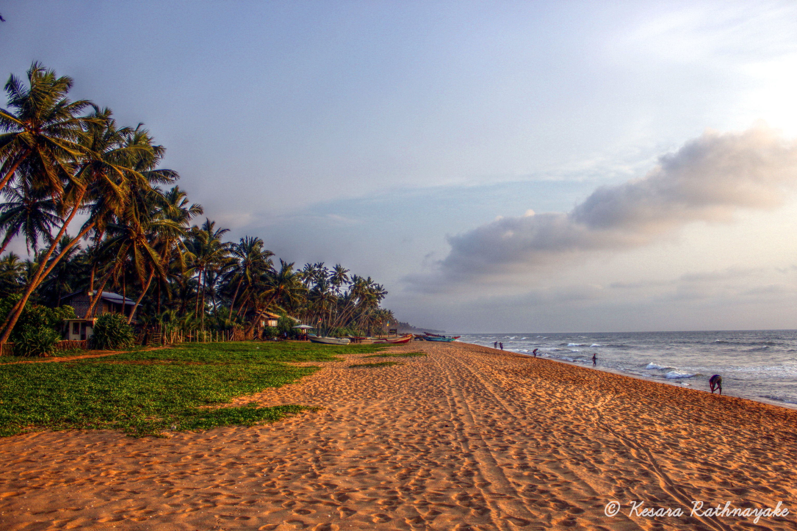 Waves along Wadduwa Beach in Sri Lanka